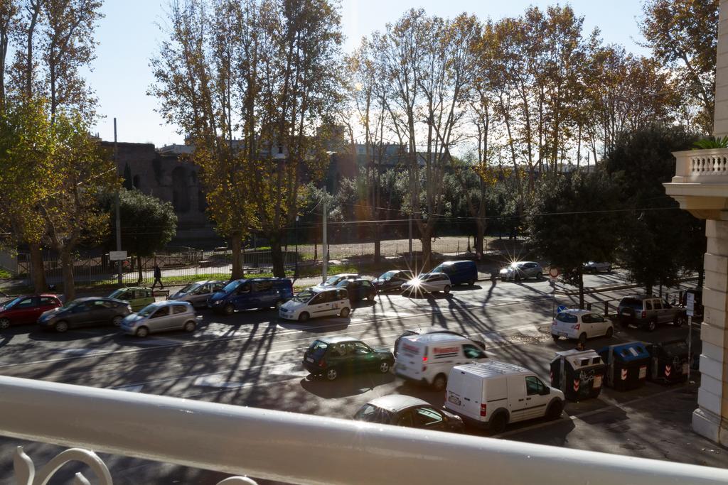 Bevilacqua Bed Roma Santa Croce Hotel - Rome — Photos 2